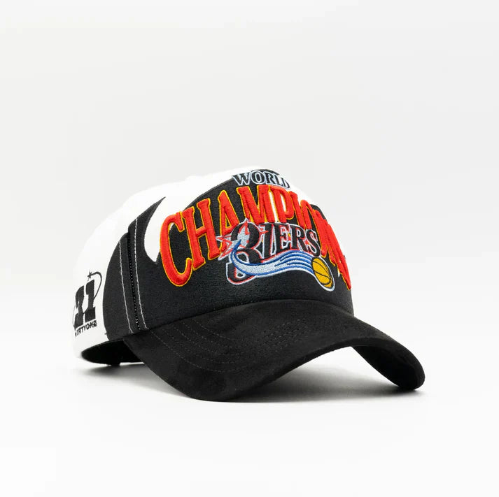 31 HATS "WORLD CHAMPIONS"