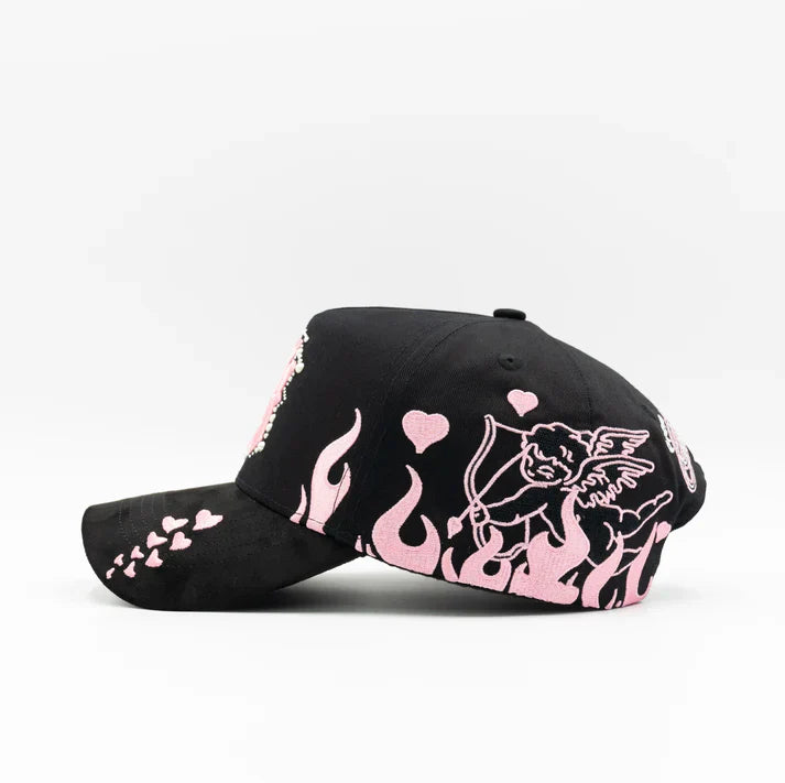 31 HATS NY PEARLS IN LOVE